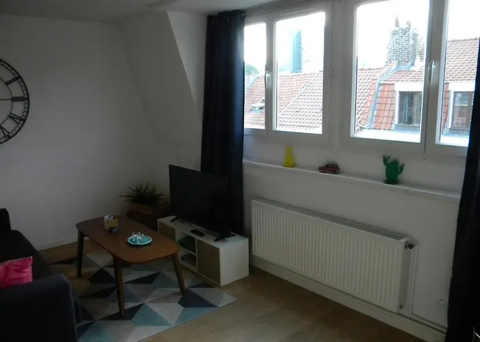 Apartment Lille - Proche Metro - Stationnement Gratuit