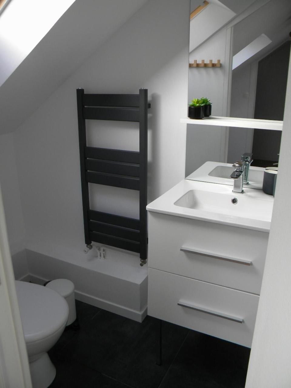 - Proche Métro - Stationnement Gratuit Appartement
