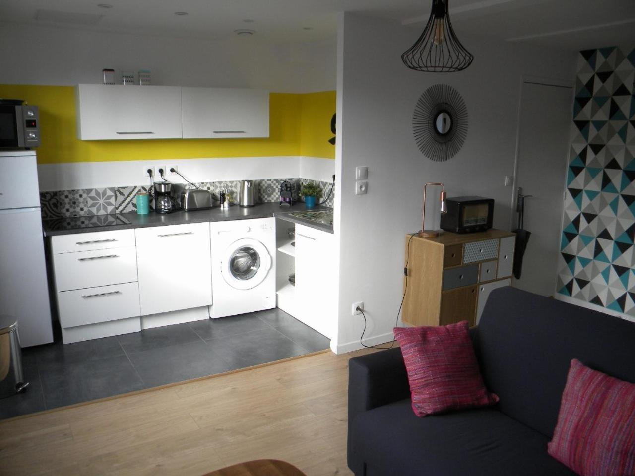 Appartement - Proche Métro - Stationnement Gratuit